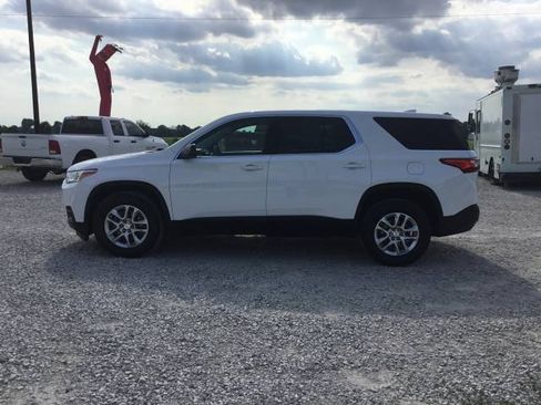 Used 2021 Chevrolet Traverse LS FWD image 6