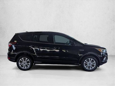Used 2017 Ford Escape SE AWD/4WD image 4