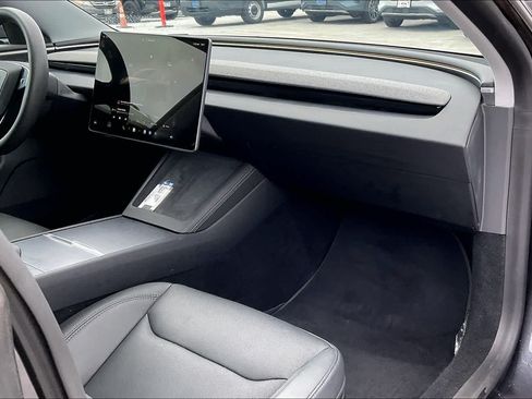 Used 2024 Tesla Model 3 Long Range AWD/4WD image 23