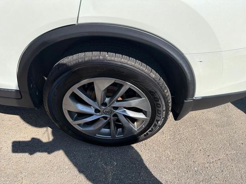 Used 2015 Nissan Rogue SL w/ SL Premium Package AWD/4WD image 14