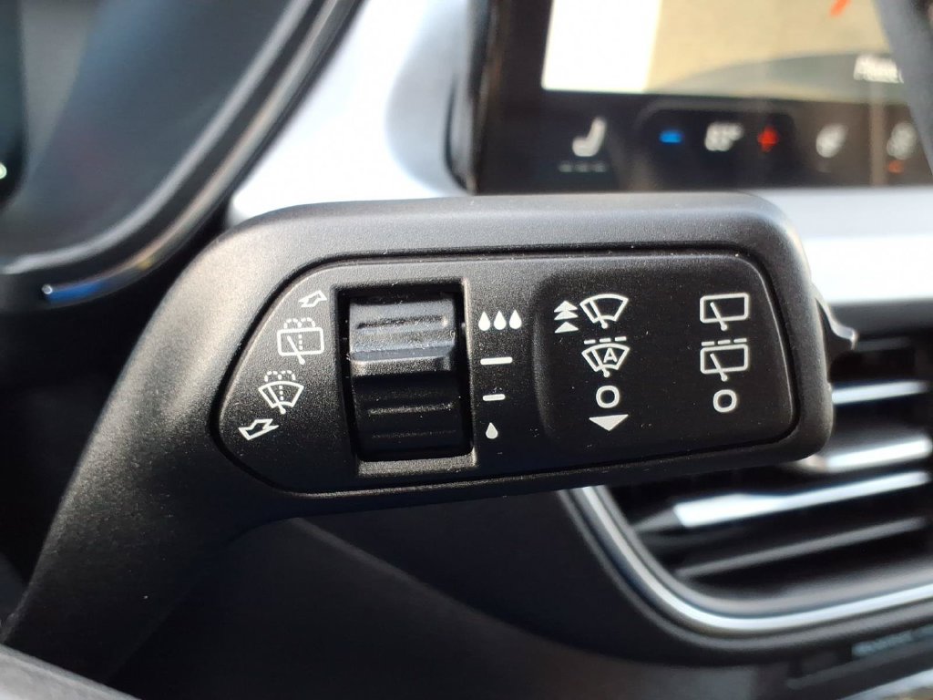 Used 2023 Ford Escape Platinum AWD/4WD image 26