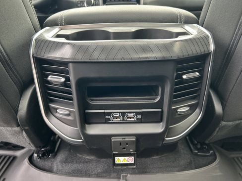 New 2026 RAM 1500 4x4 Crew Cab image 60