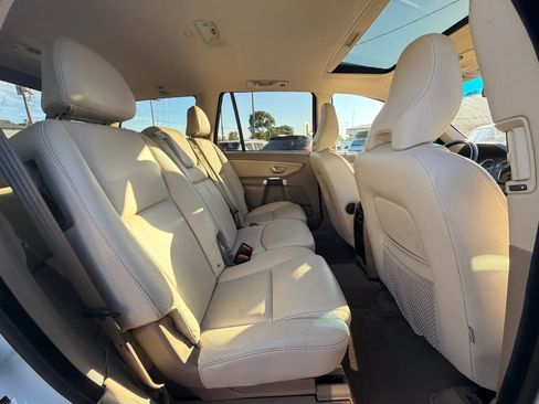 Used 2011 Volvo XC90 3.2 AWD/4WD image 23