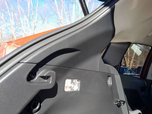 Certified 2025 Subaru Crosstrek 2.0i Premium image 31