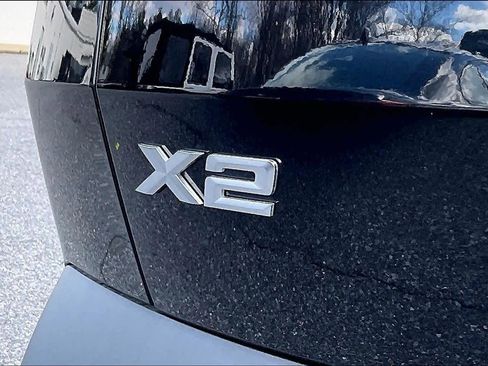 Used 2025 BMW X2 xDrive28i image 32