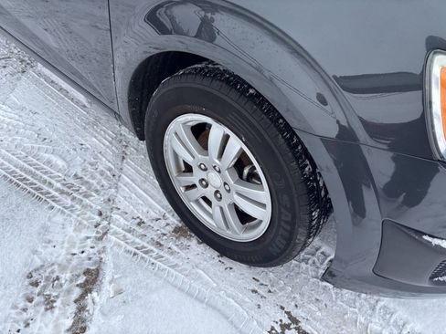 Used 2016 Chevrolet Sonic LT image 11