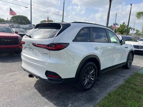 Used 2025 MAZDA CX-70 3.3 Turbo w/ Preferred Package AWD/4WD image 5