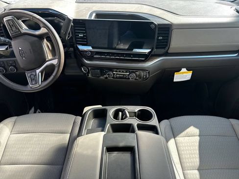 Used 2025 Chevrolet Silverado 1500 LT Trail Boss w/ Protection Package AWD/4WD image 18