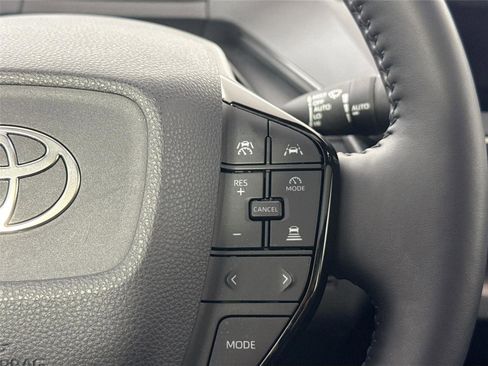 Used 2025 Toyota Prius Limited image 20