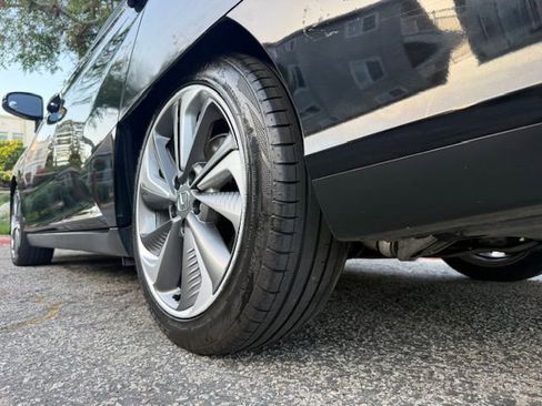 Used 2021 Honda Clarity Plug-In Hybrid image 4