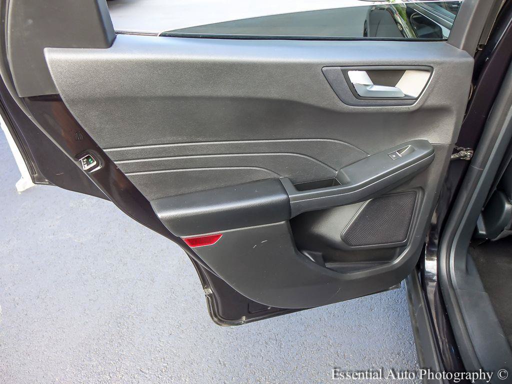 Used 2022 Ford Escape SEL FWD image 20