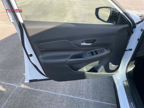 New 2026 Nissan Sentra SR w/ SR Premium Package FWD image 21