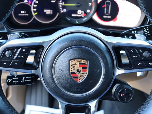 Used 2018 Porsche Panamera 4 w/ Premium Package Plus AWD/4WD image 30