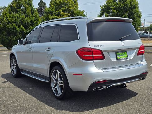 Used 2017 Mercedes-Benz GLS 550 4MATIC image 3