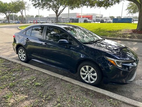 Used 2024 Toyota Corolla LE FWD image 8