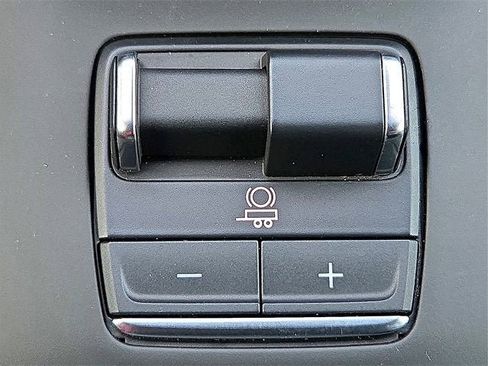 Certified 2024 GMC Sierra 1500 AT4X image 19