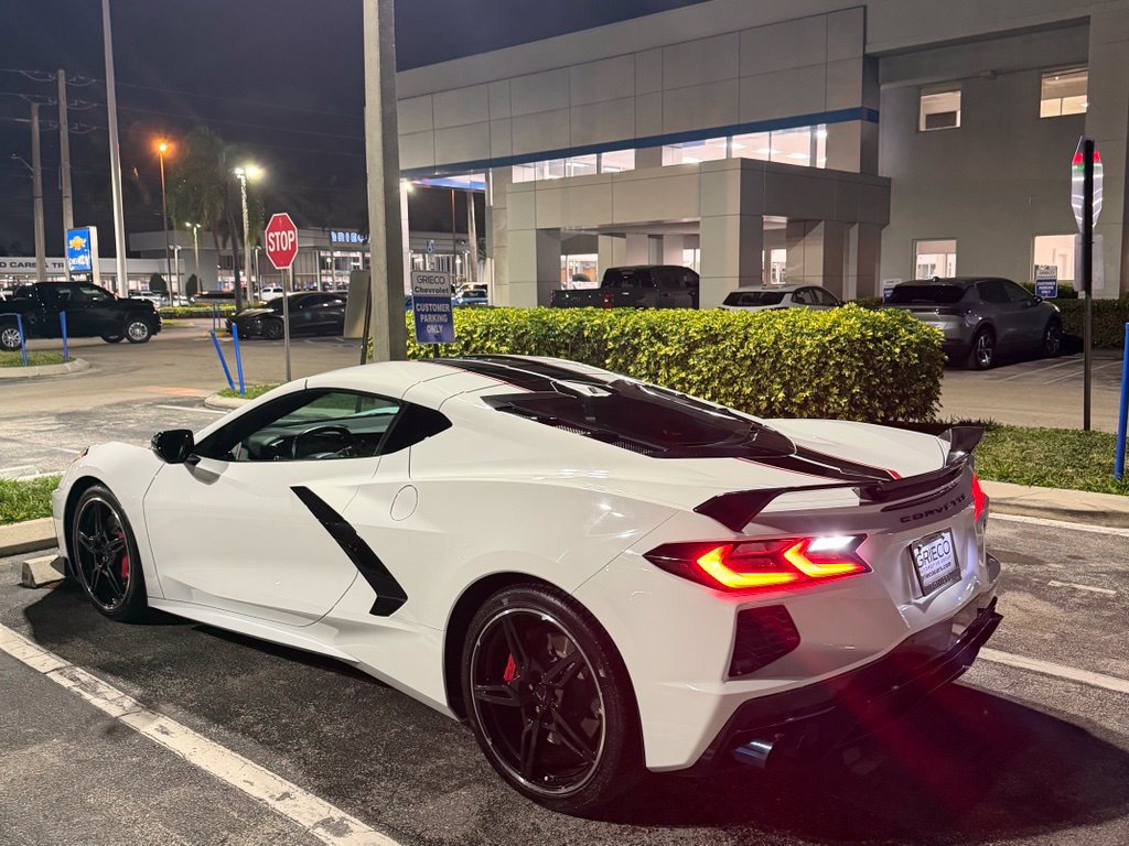 Used 2021 Chevrolet Corvette Stingray Preferred Cpe w/ Z51 Performance Package RWD image 10