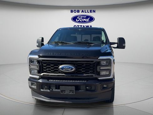 Used 2023 Ford F250 XLT w/ XLT Premium Package image 8