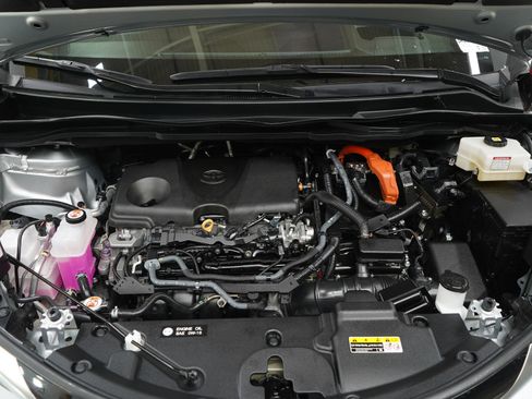 Used 2024 Toyota Sienna Platinum image 33