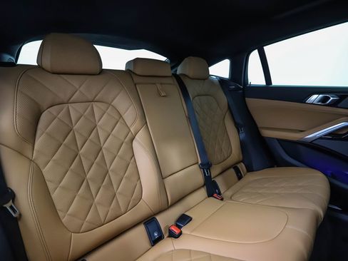 Certified 2024 BMW X6 xDrive40i w/ Premium Package image 29