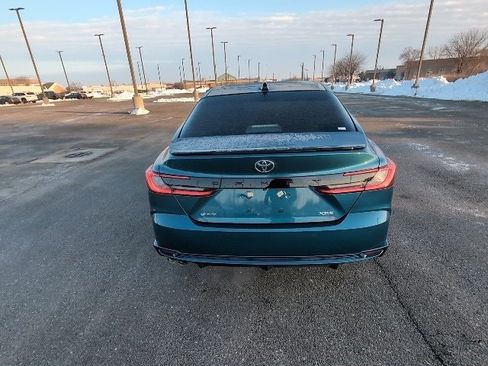 Used 2025 Toyota Camry XSE image 4