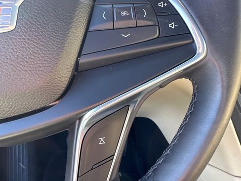 Used 2017 Cadillac XT5 Luxury w/ Driver Awareness Package image 14