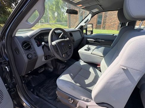 Used 2015 Ford F250 XL w/ XL Appearance Package AWD/4WD image 22