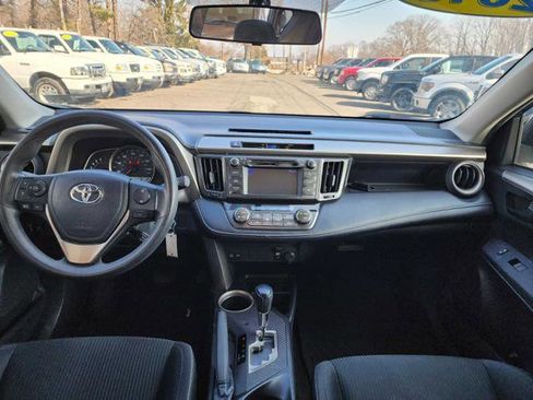 Used 2013 Toyota RAV4 XLE image 19