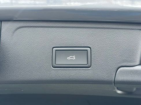 New 2026 Volkswagen Atlas Cross Sport SEL R-Line image 20