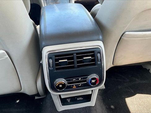 Used 2017 Lincoln Continental Reserve w/ Technology Package image 32