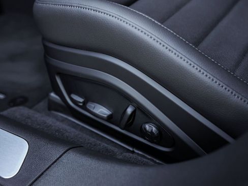 New 2026 Porsche Panamera RWD image 16