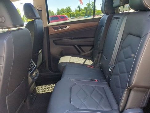 Used 2026 Volkswagen Atlas SE AWD/4WD image 13