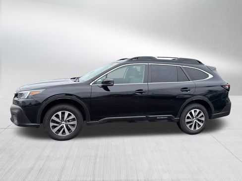 Used 2022 Subaru Outback Premium AWD/4WD image 3
