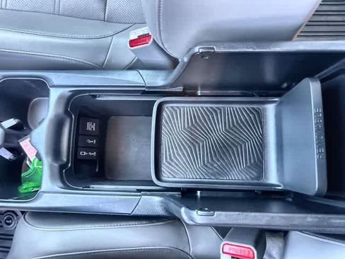 Used 2017 Honda CR-V EX-L image 27
