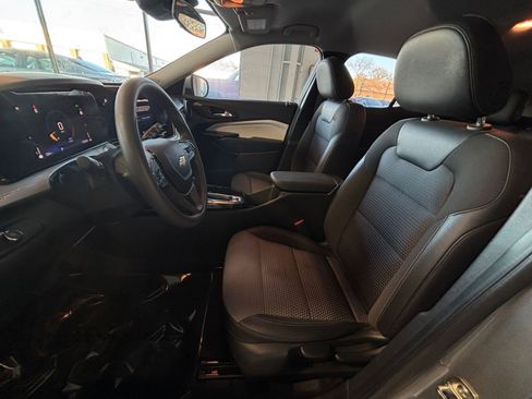 Used 2025 Chevrolet Trax LT image 26
