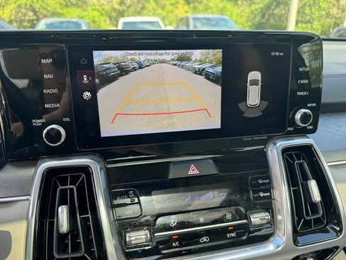 Used 2023 Kia Sorento SX FWD image 6