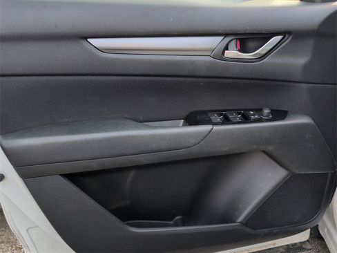 Used 2018 MAZDA CX-5 Sport image 10