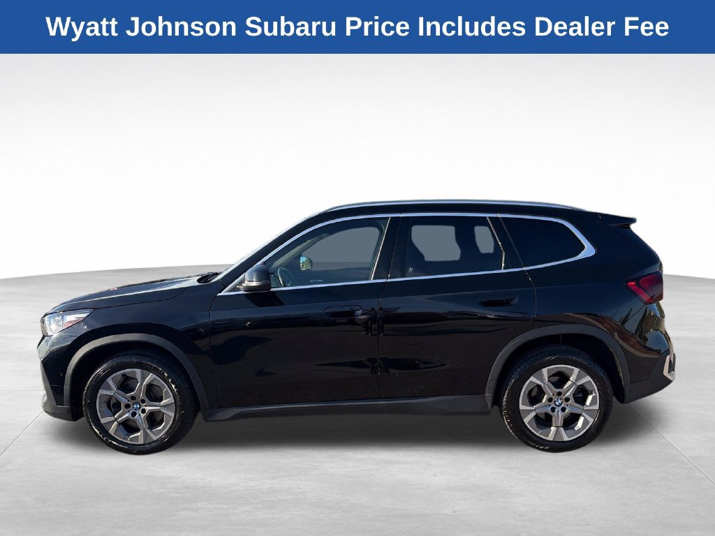 Used 2023 BMW X1 xDrive28i AWD/4WD image 3