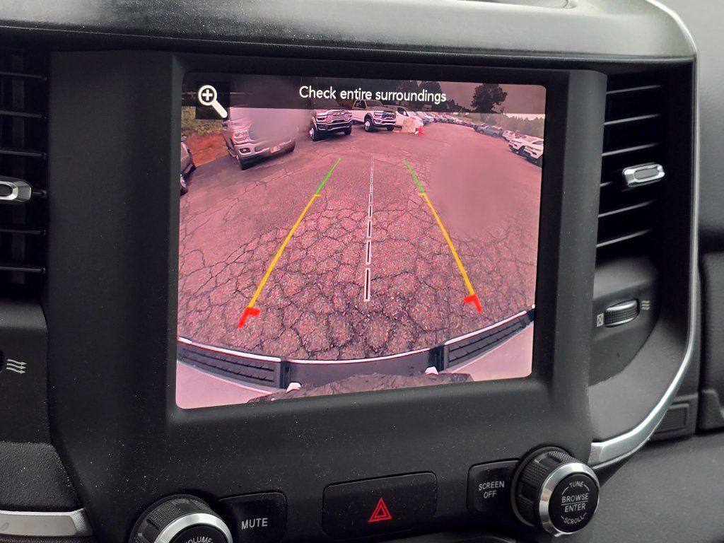 Used 2019 RAM 1500 Big Horn AWD/4WD image 10