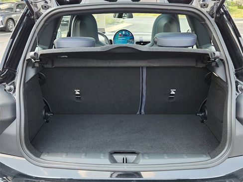 Used 2025 MINI Cooper 2-Door Hardtop image 22