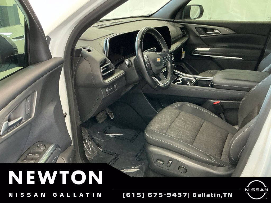 Used 2024 Chevrolet Traverse LT FWD image 6