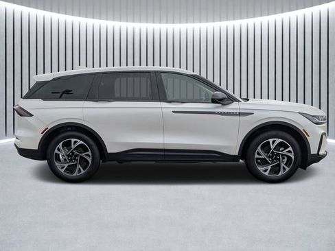 New 2025 Lincoln Nautilus Premier w/ Jet Appearance Package image 2