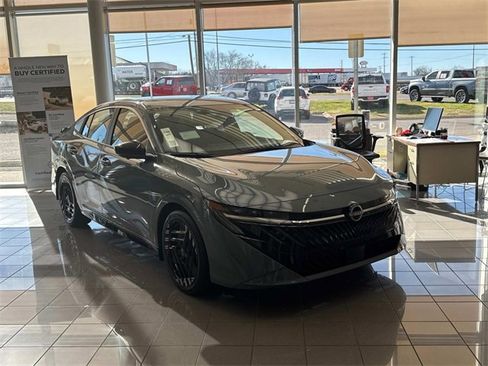 New 2026 Nissan Sentra SR w/ SR Premium Package image 2