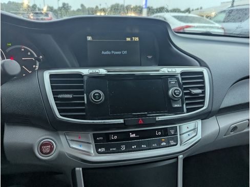 Used 2015 Honda Accord EX-L image 18