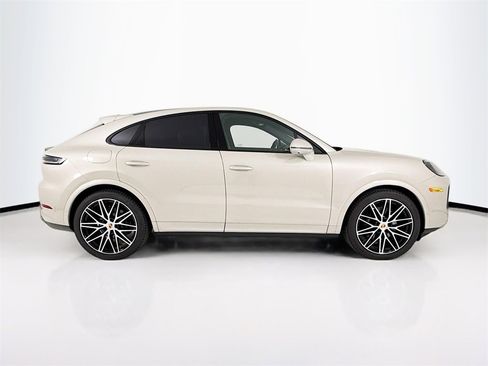 New 2026 Porsche Cayenne Coupe image 8