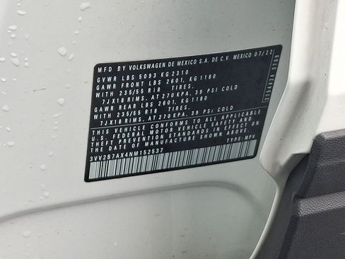 Certified 2022 Volkswagen Tiguan SE image 28