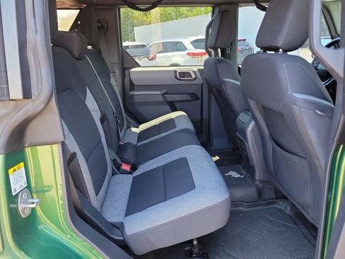 Used 2022 Ford Bronco Big Bend w/ Sasquatch Package AWD/4WD image 10