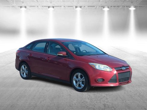 Used 2013 Ford Focus SE image 2