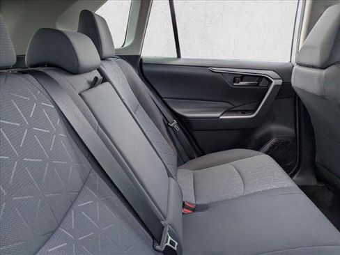 Certified 2020 Toyota RAV4 XLE image 19