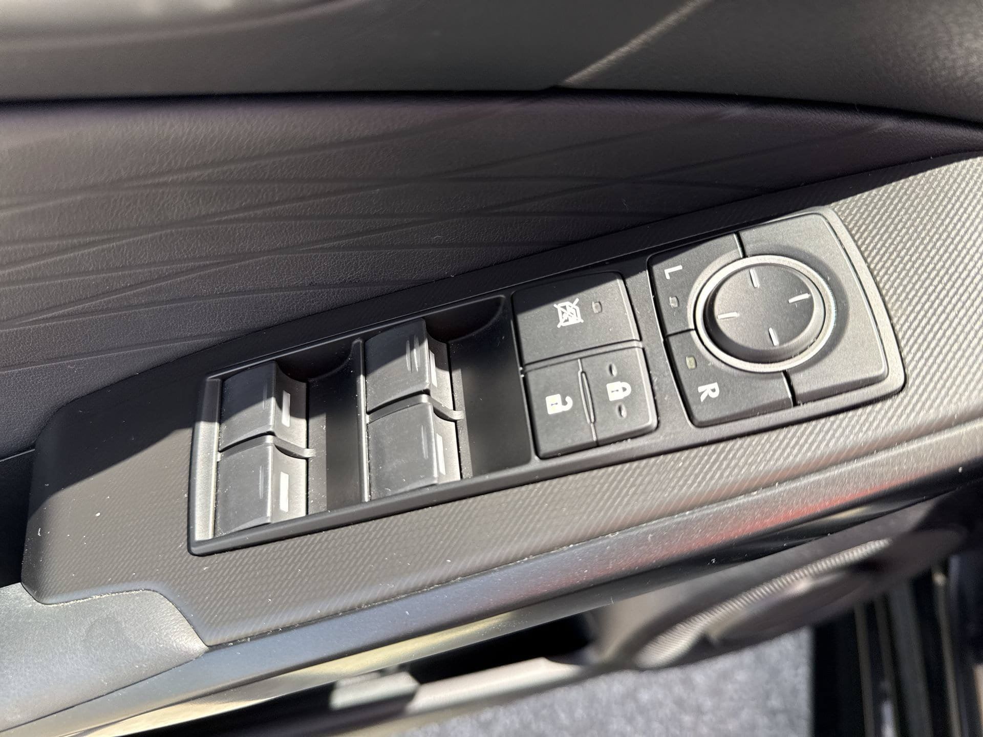 Used 2024 Lexus IS 350 F Sport RWD image 15